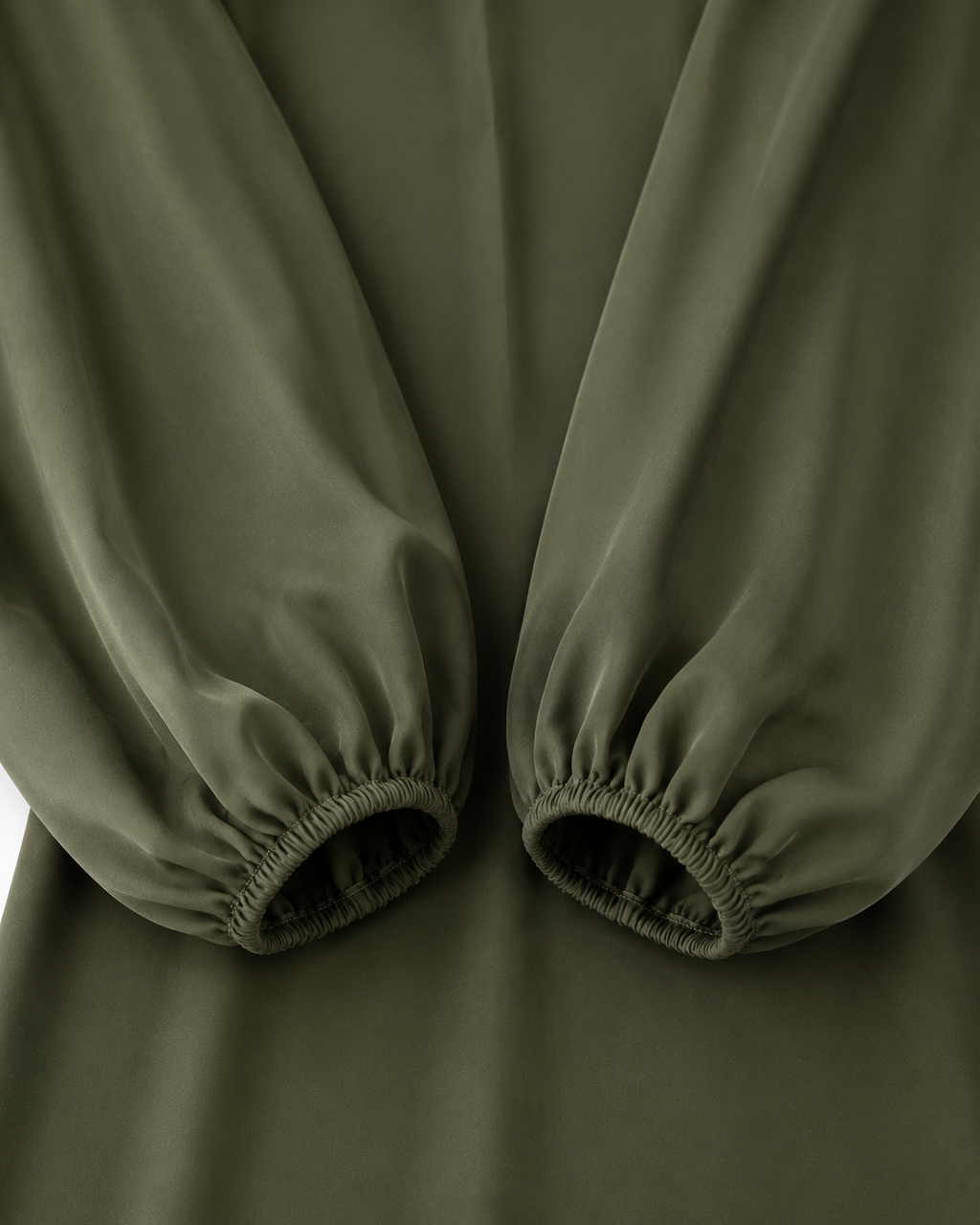 Abaya à manches ballon en soie de Médine – Alya
